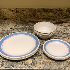 Correlle - serving of 5.  Sold